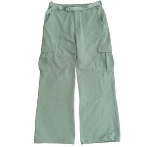 Outdoor Voices RecTrek Cargo Pants in Laurel Wreath. Size M.